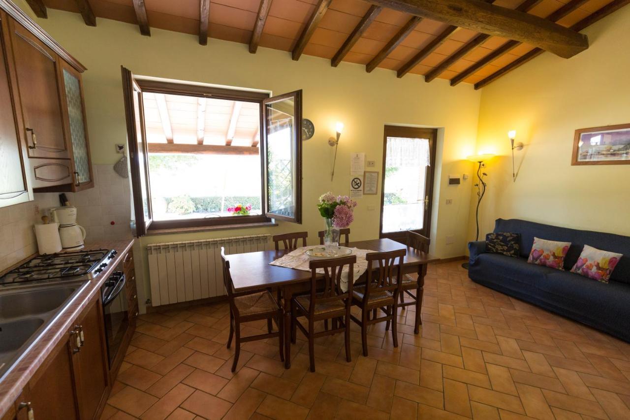 Agriturismo Casale Del Contadino Μπολσένα Εξωτερικό φωτογραφία