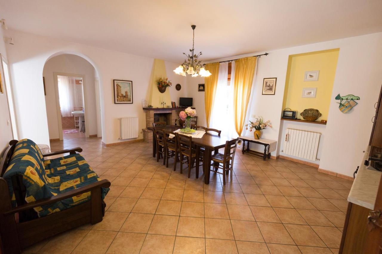 Agriturismo Casale Del Contadino Μπολσένα Εξωτερικό φωτογραφία
