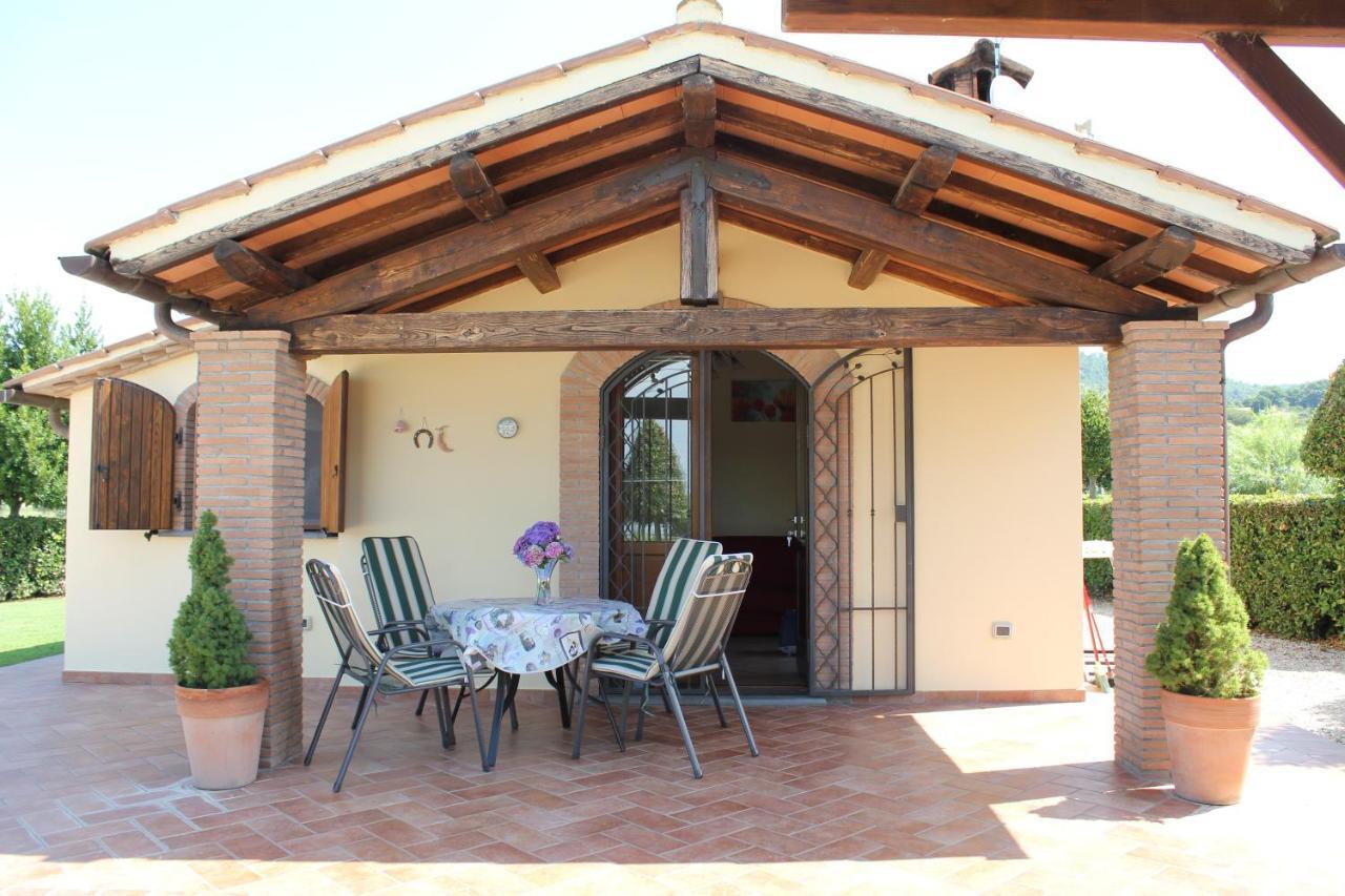Agriturismo Casale Del Contadino Μπολσένα Εξωτερικό φωτογραφία